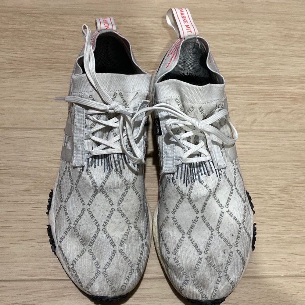 Adidas Sneakers